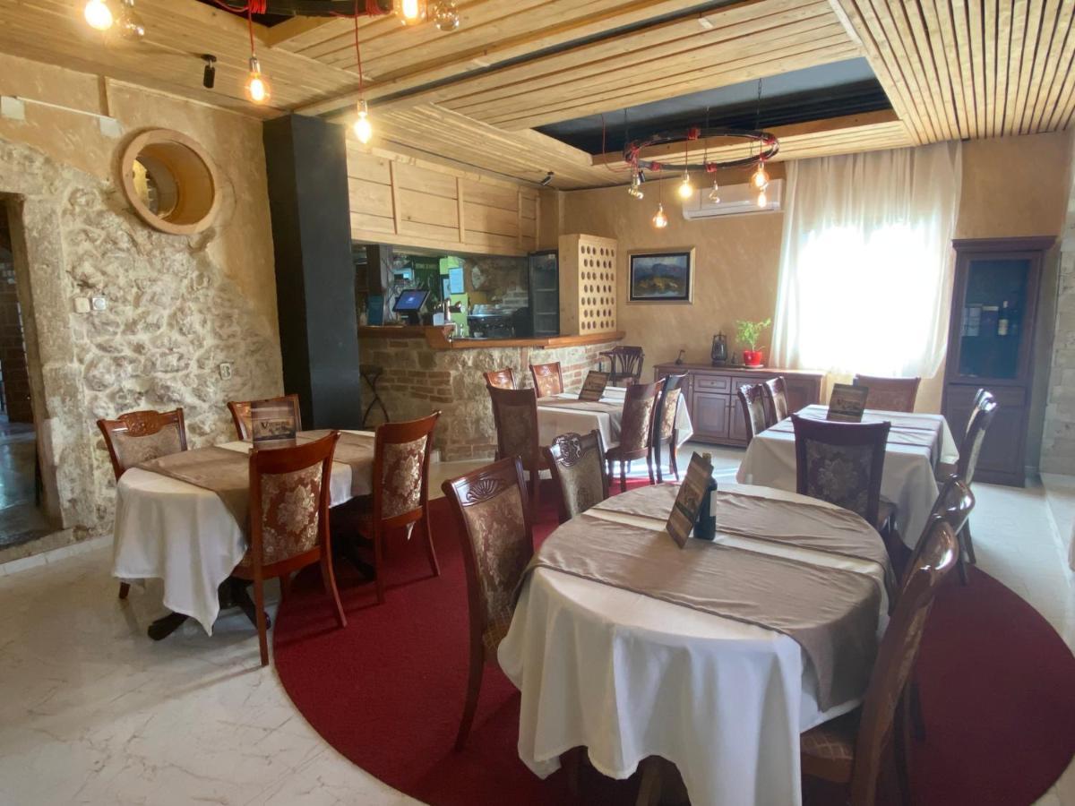 Guest House Pecurica Bar Exterior photo